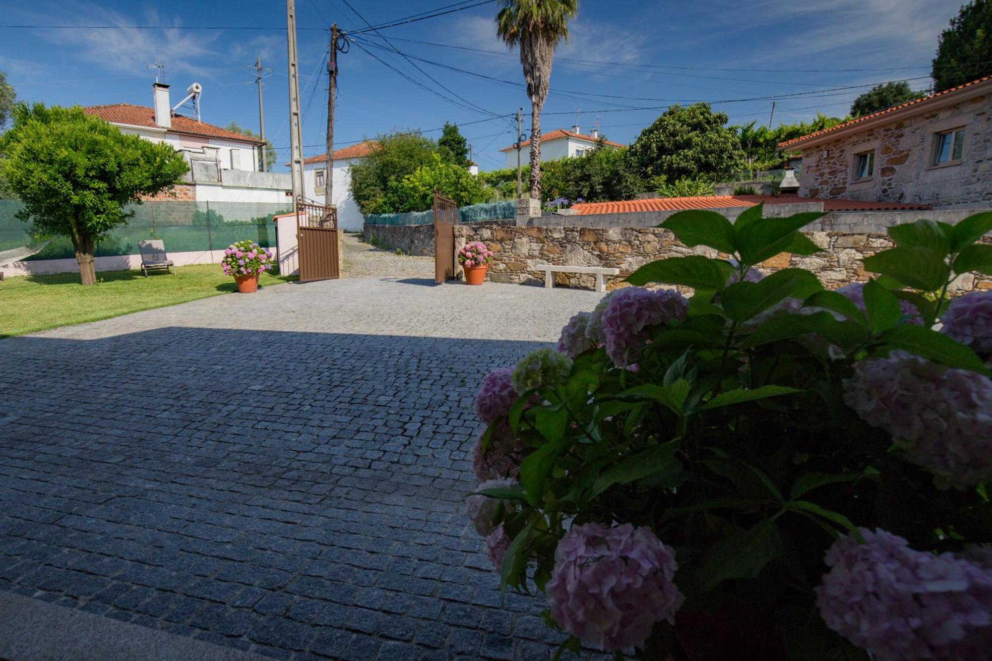 Quarto Em Viana Do Castelo Exteriör bild